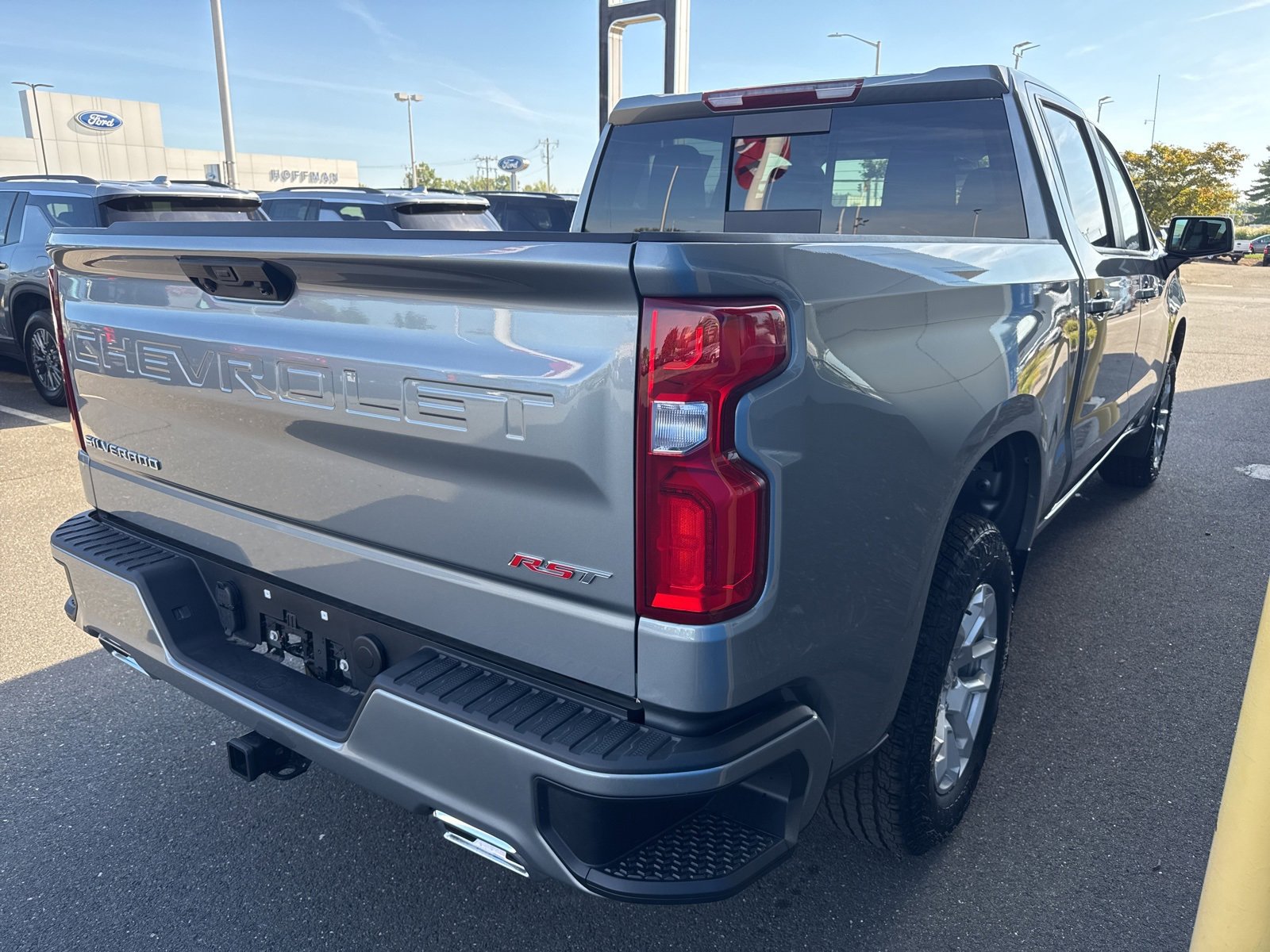 2025 Chevrolet Silverado 1500 RST photo 4
