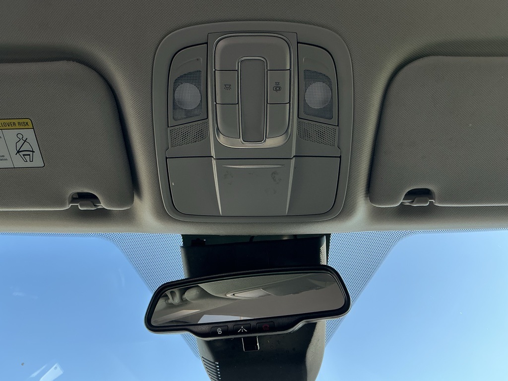 2020 Hyundai Santa Fe SEL photo 43