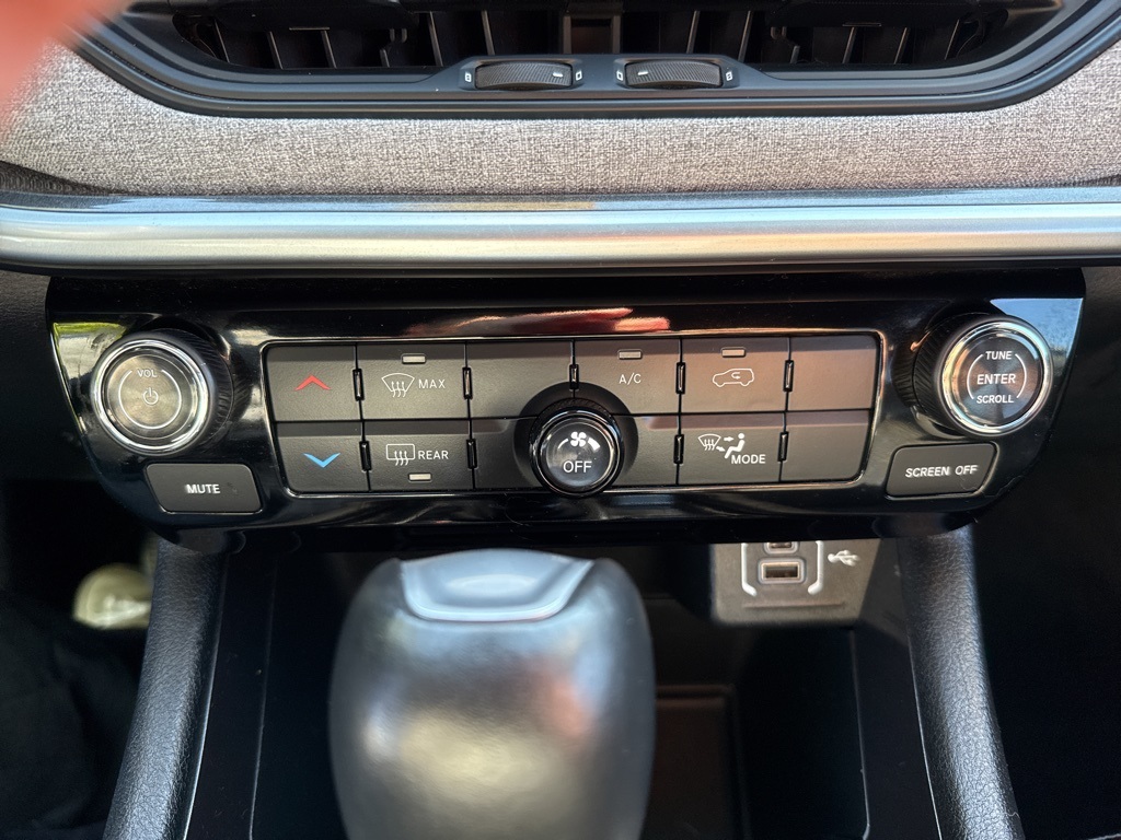 2024 Jeep Compass Latitude photo 44