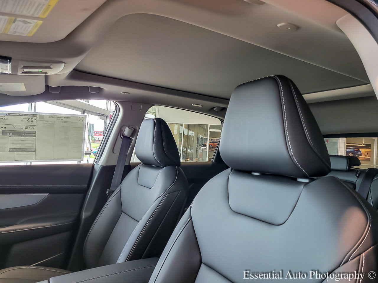 2025 Nissan Murano SL photo 8
