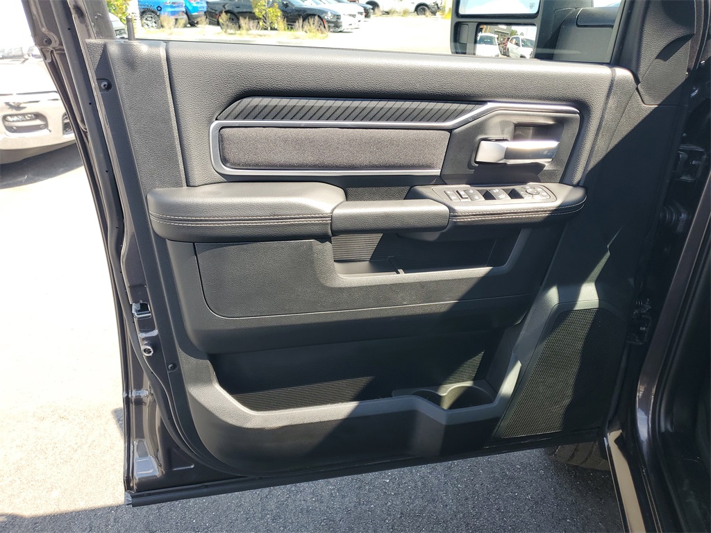 2026 Ram 2500 Big Horn photo 5