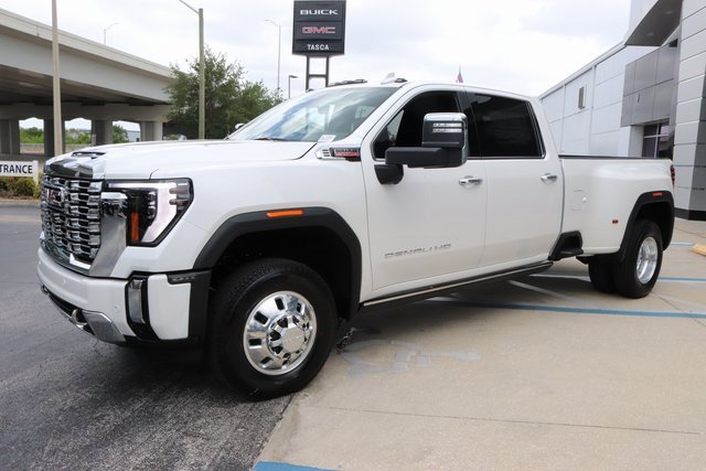 2025 Gmc Sierra 3500 HD Denali photo 3