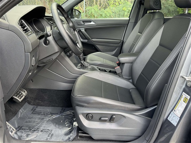 2021 Volkswagen Tiguan SE R-Line Black photo 14
