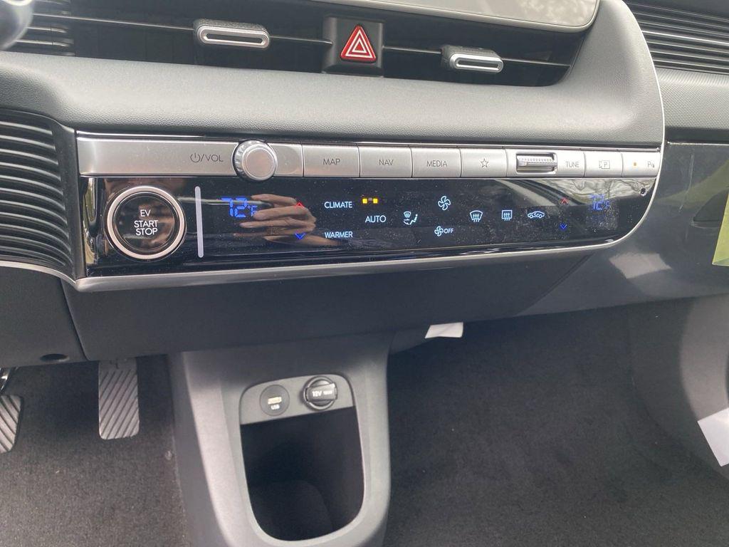 2024 Hyundai Ioniq 5 SEL photo 29