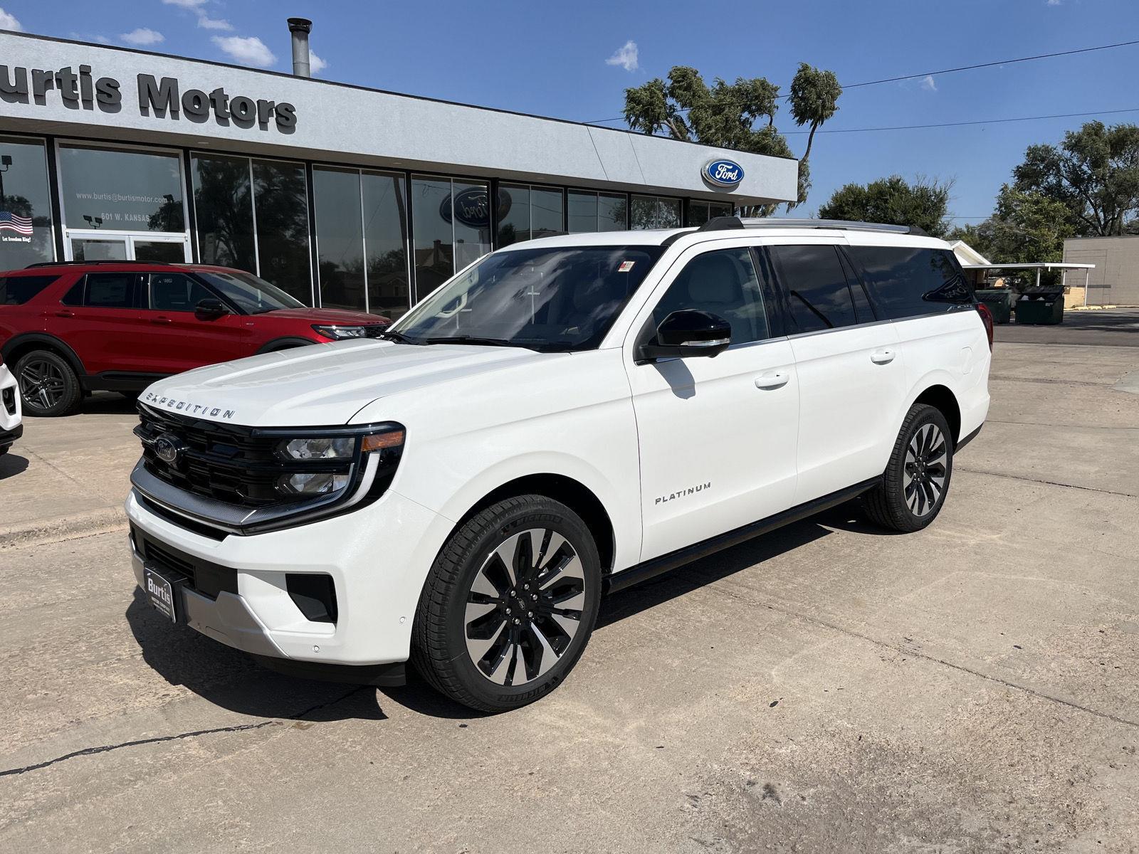 2025 Ford Expedition Platinum MAX photo 2
