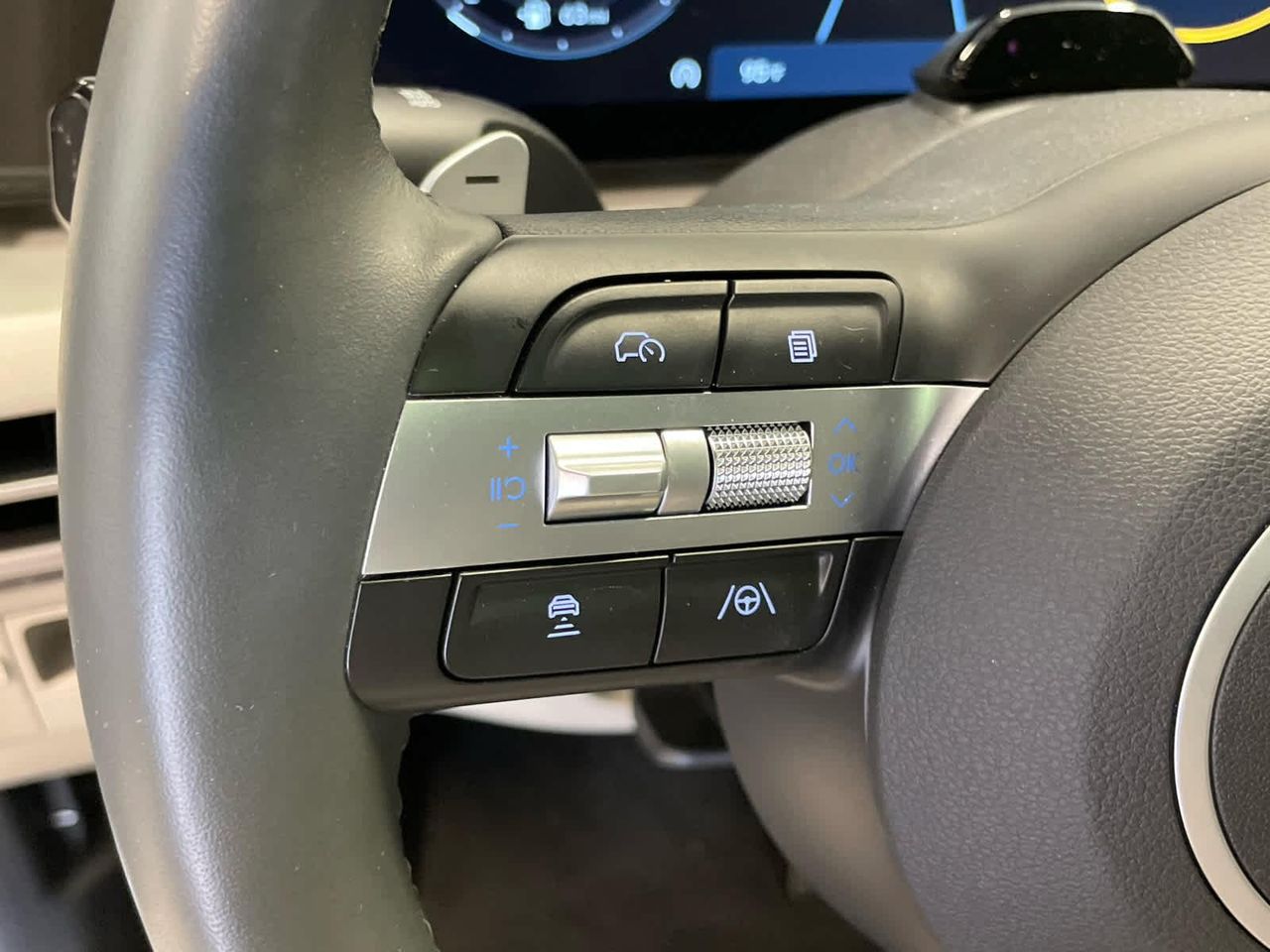 2025 Hyundai Tucson Limited photo 30