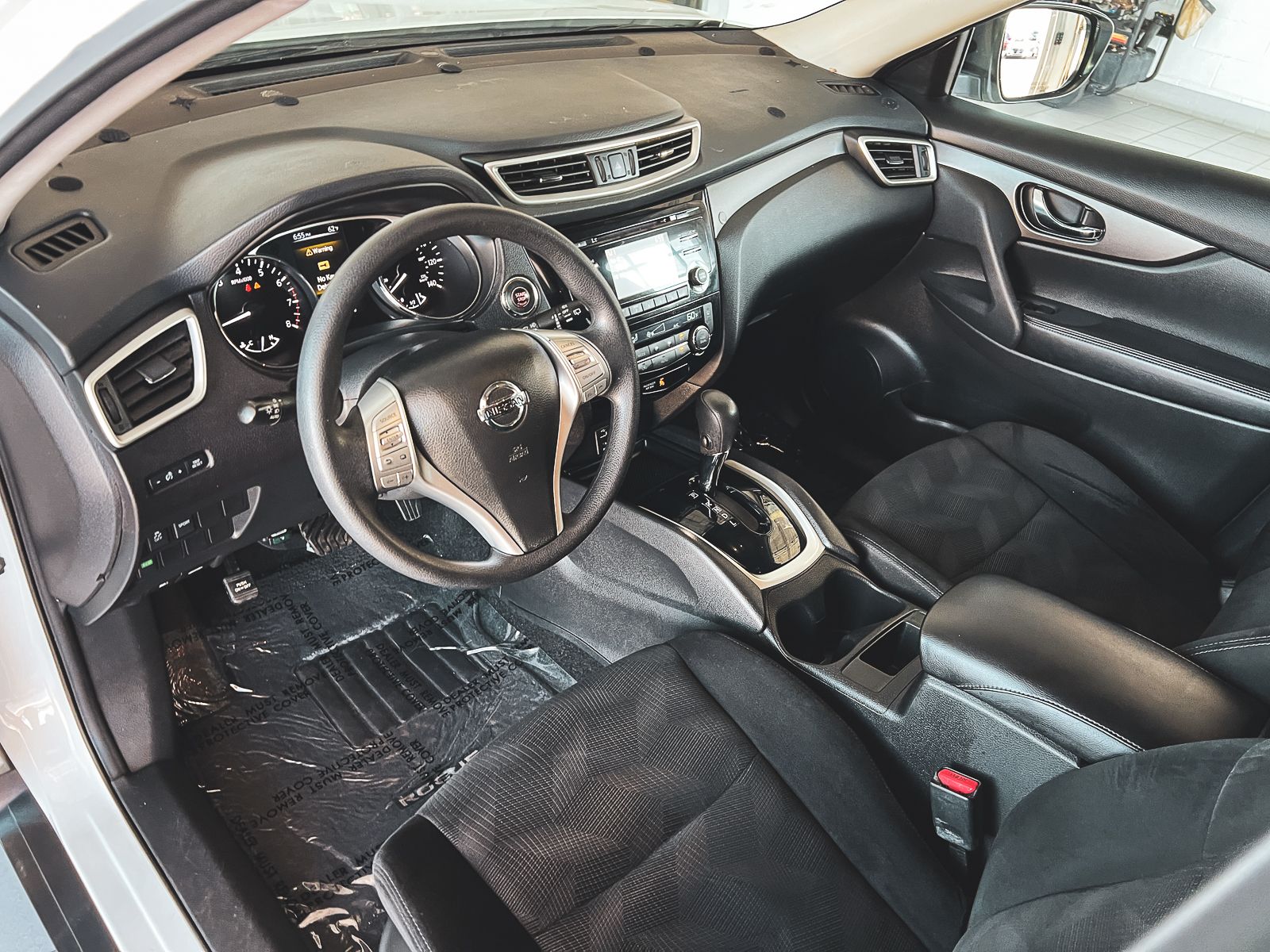 2016 Nissan Rogue SV photo 20