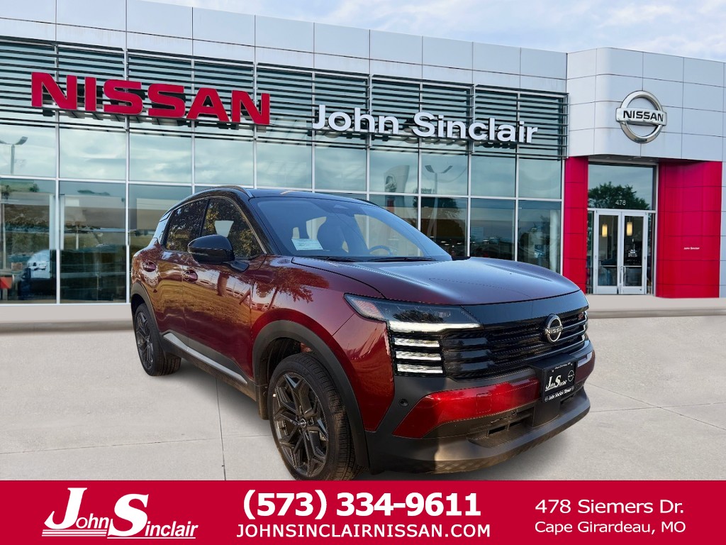 2025 Nissan Kicks SR AWD's photo