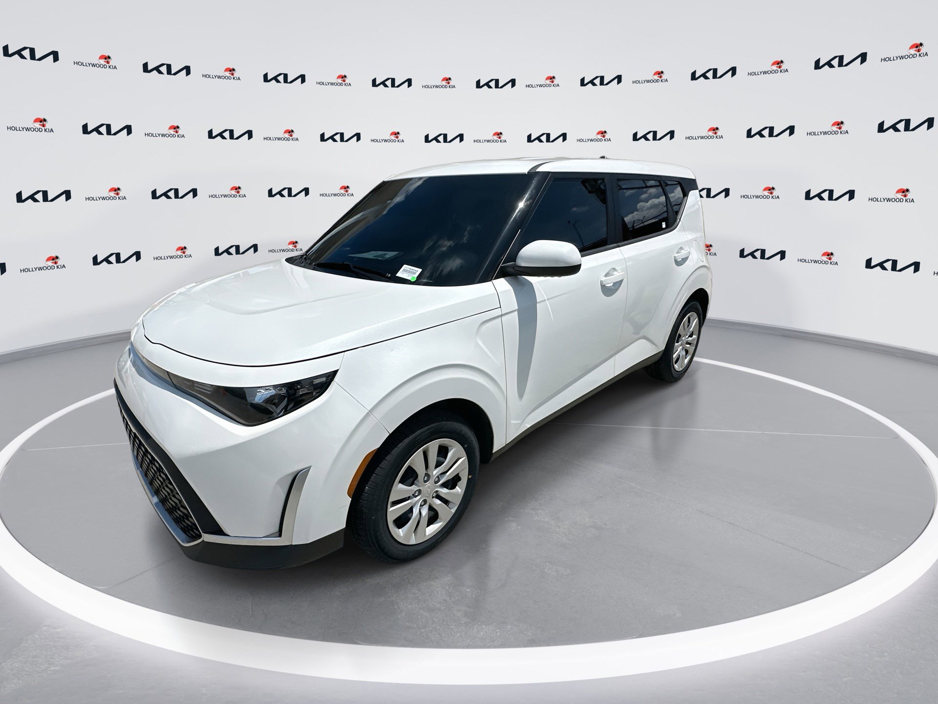 2024 Kia Soul LX photo 4