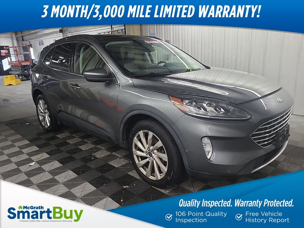 2021 Ford Escape Titanium's photo