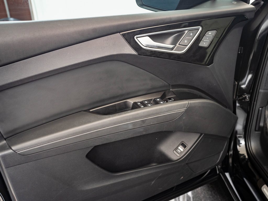 2022 Audi Q4 E-tron Premium photo 22