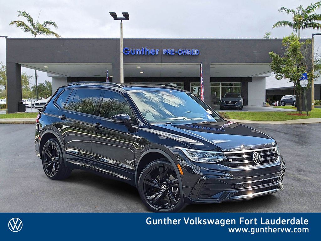 2023 Volkswagen Tiguan SE R-LINE BLACK