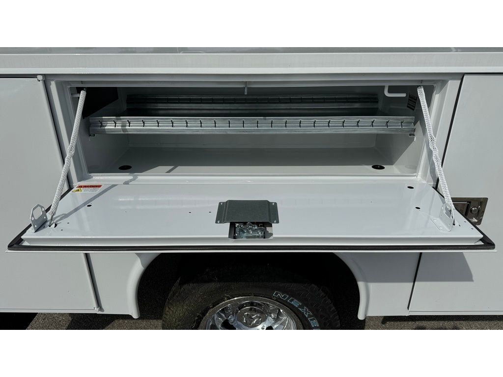 2024 Ram 3500 Tradesman photo 4