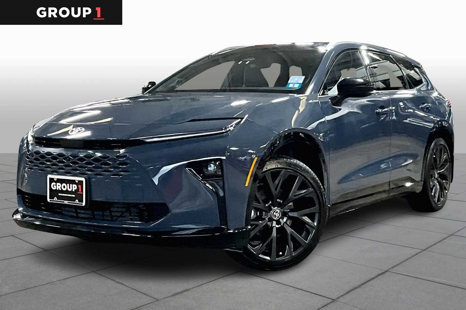 2025 Toyota Crown Signia Limited's photo