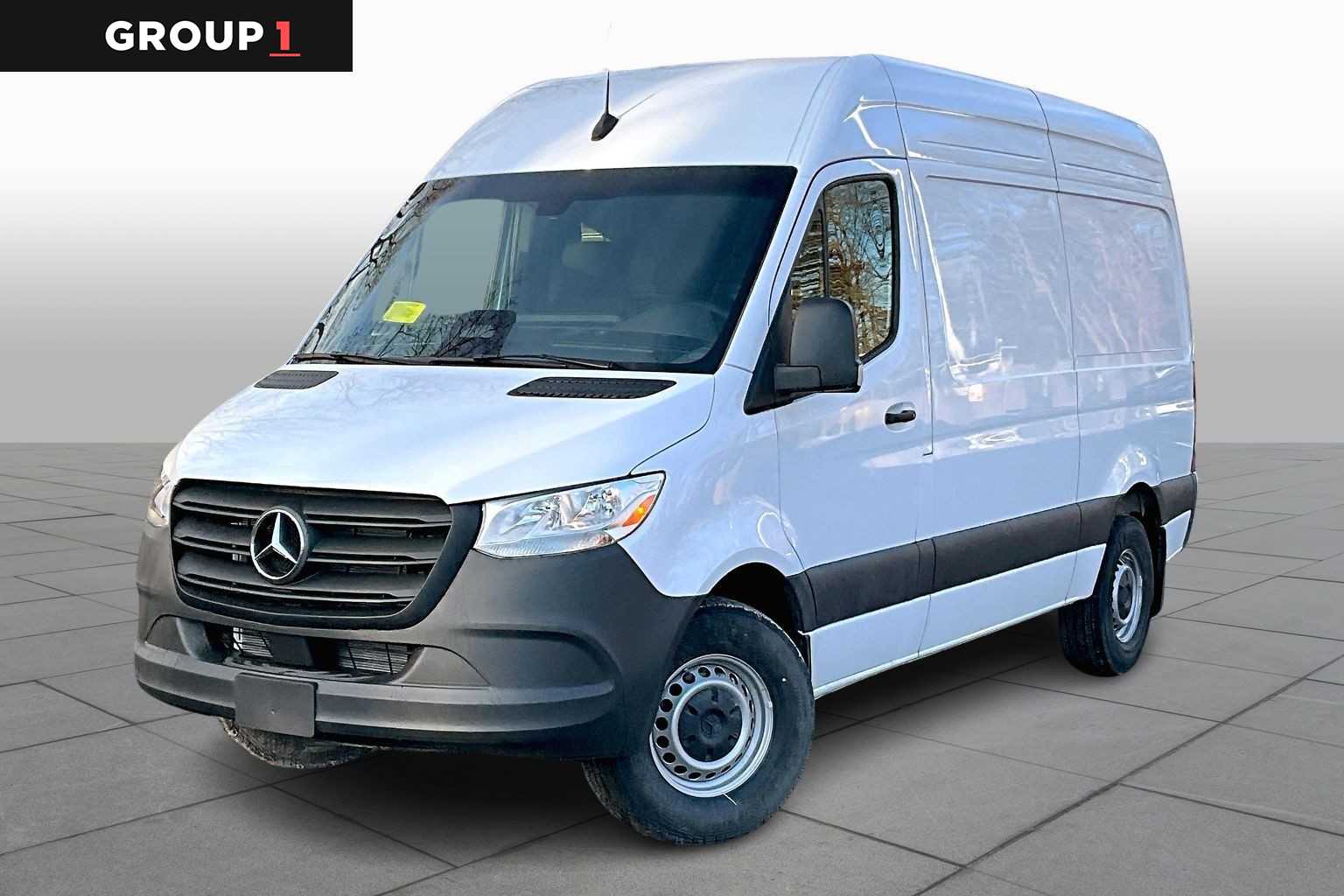 2026 Mercedes-Benz Sprinter Cargo Van Base's photo