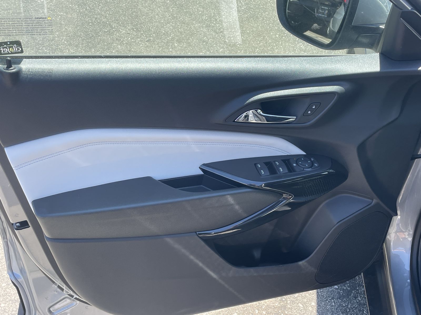 2025 Chevrolet Trax LT photo 20