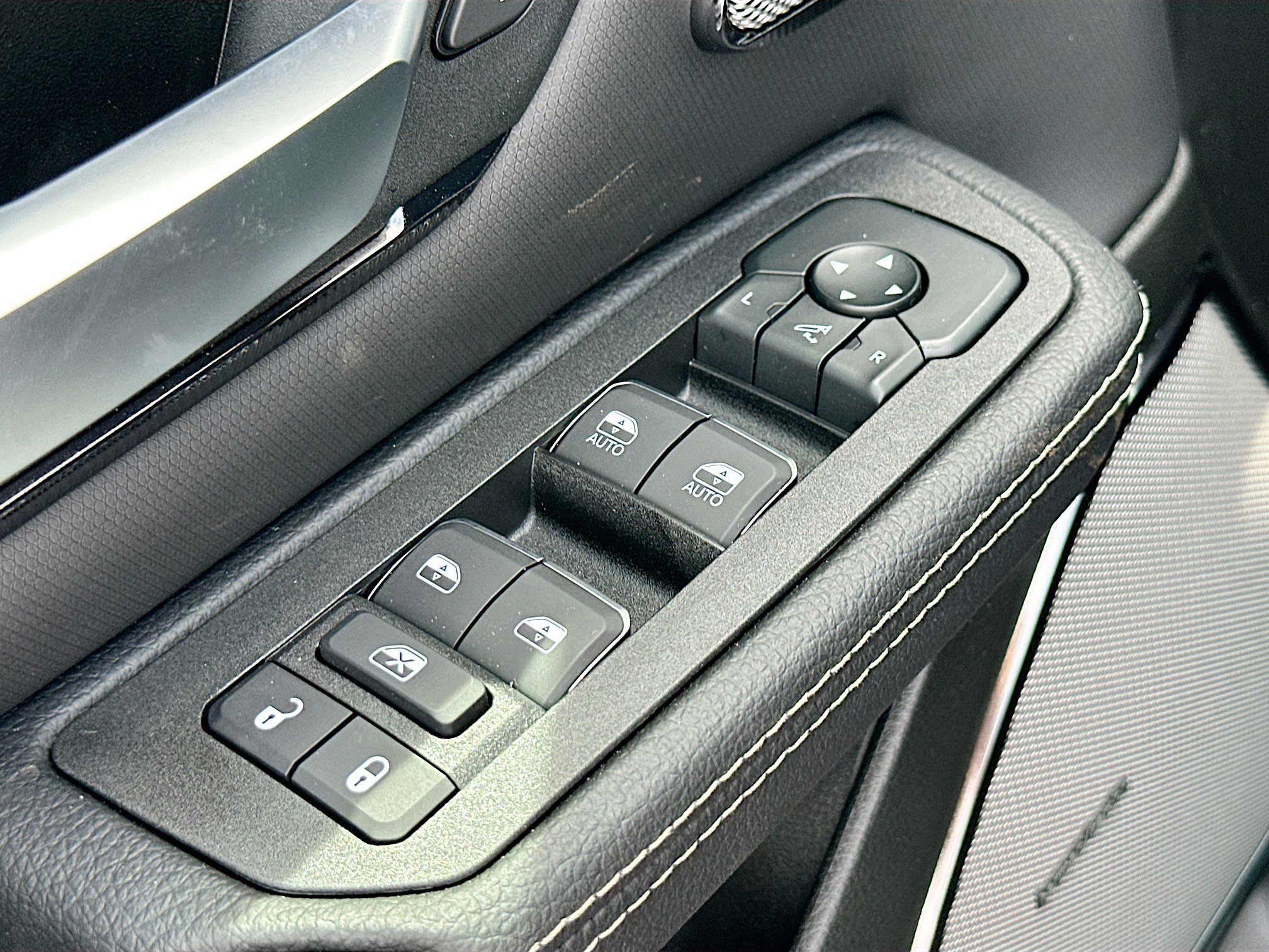 2026 Ram 1500 Rebel photo 12