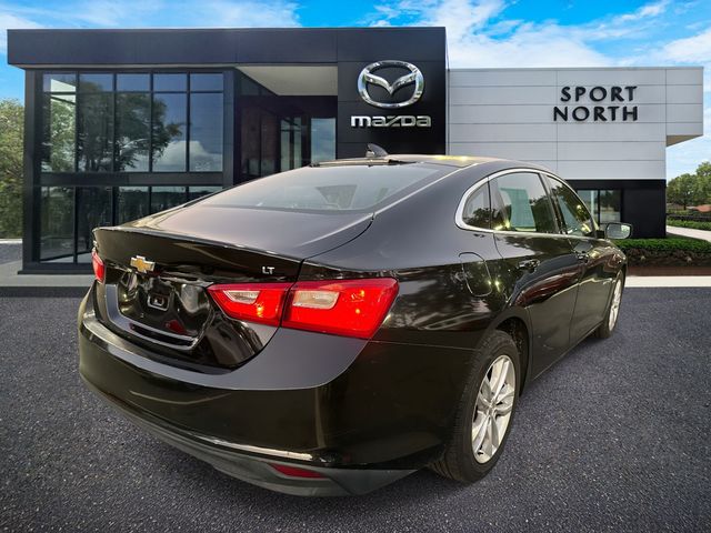 2017 Chevrolet Malibu 1LT photo 3