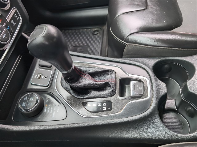 2022 Jeep Cherokee Trailhawk photo 22
