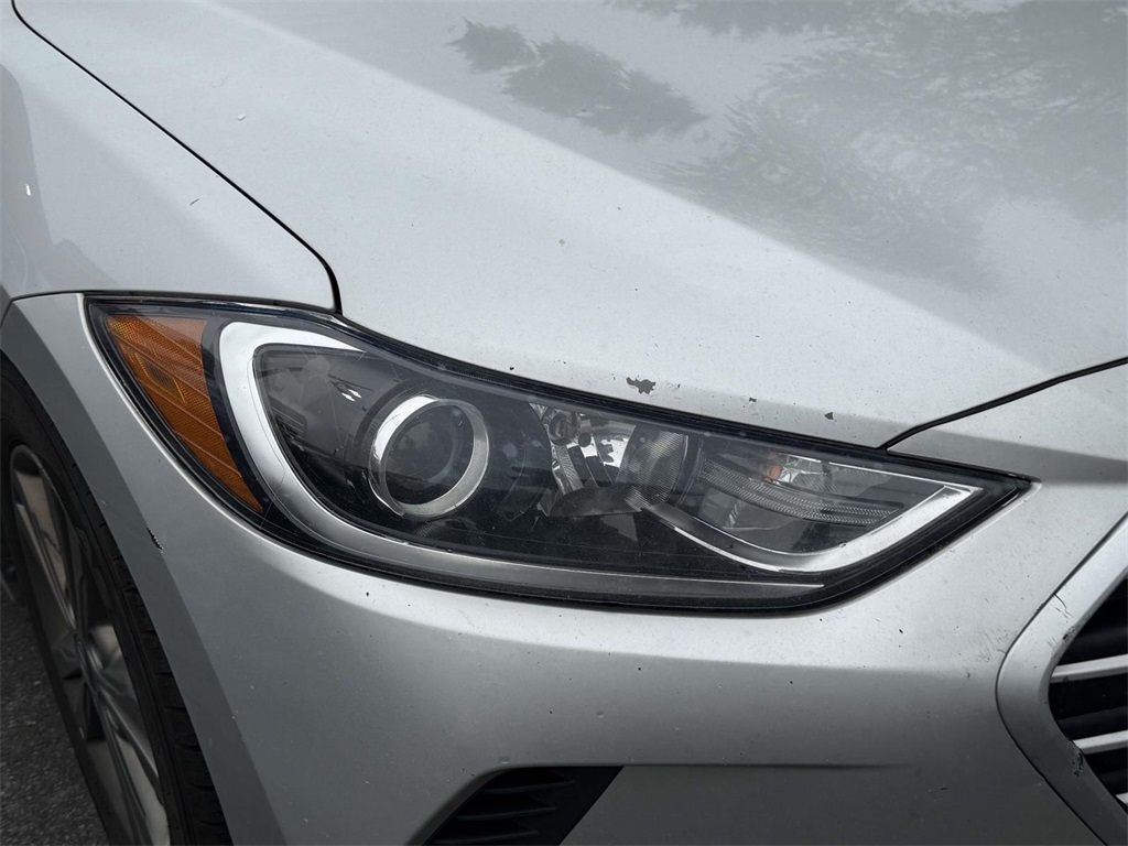 2018 Hyundai Elantra SEL photo 7