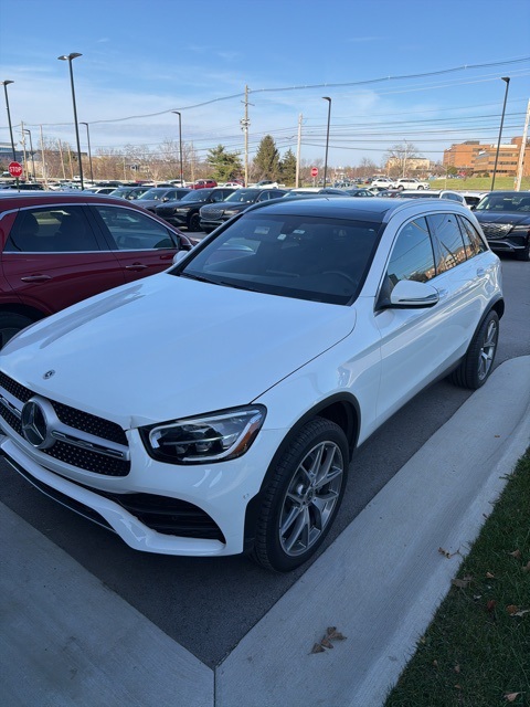 2021 Mercedes-Benz GLC GLC300's photo