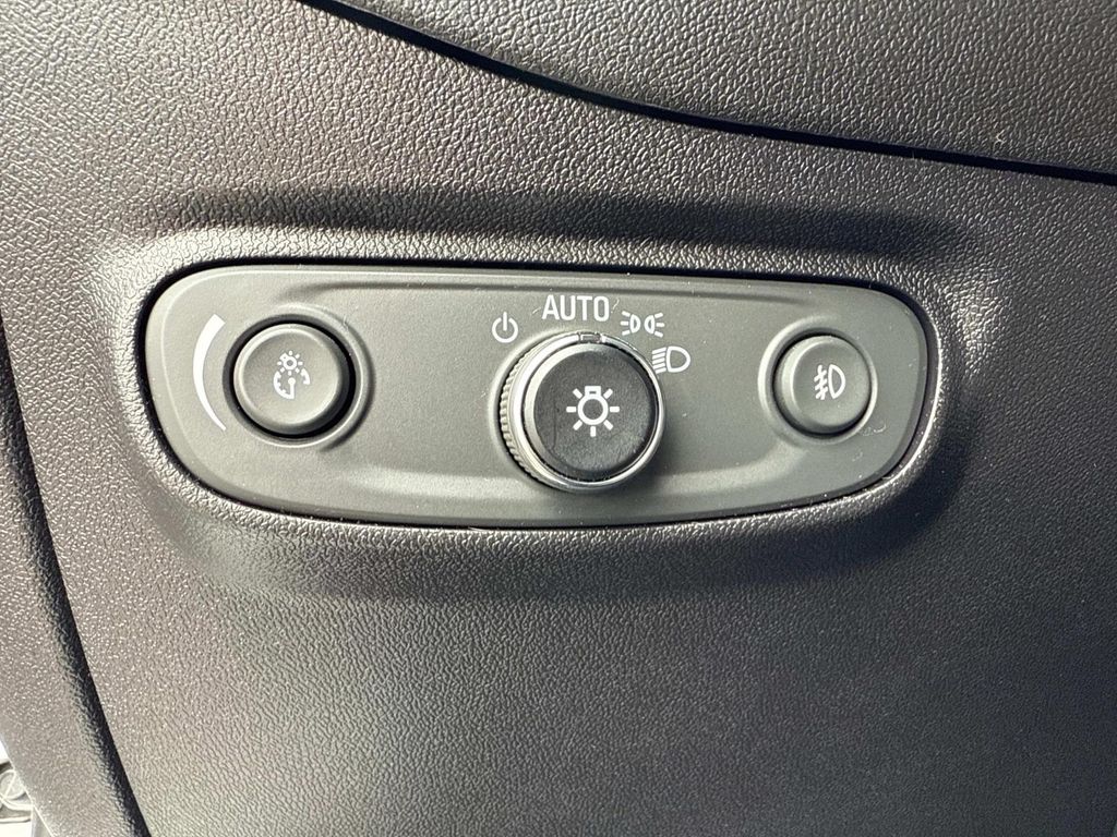 2018 Chevrolet Equinox Premier photo 33