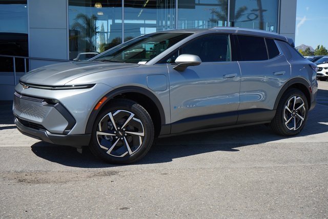 2026 Chevrolet Equinox EV 1LT photo 4