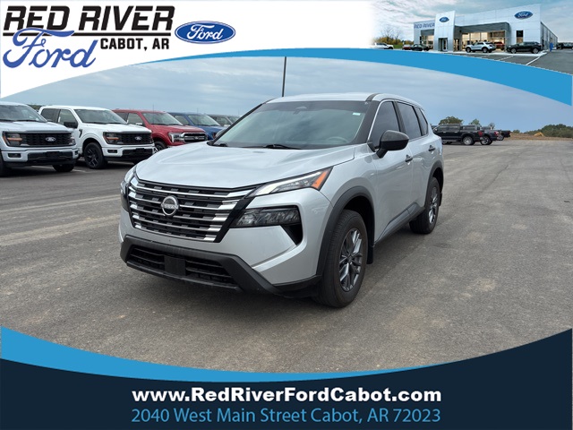 2024 Nissan Rogue S's photo