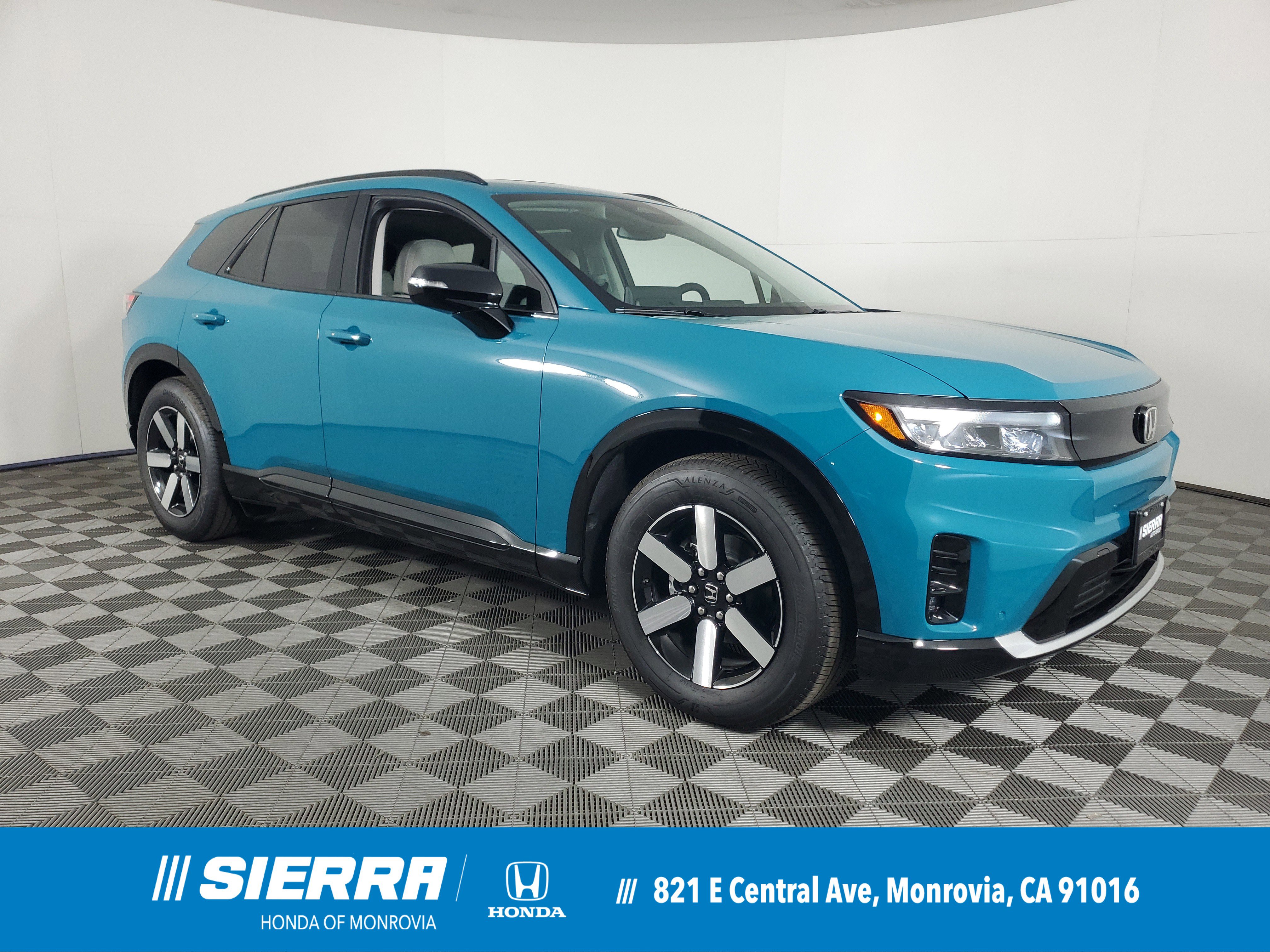 2026 Honda Prologue Touring's photo