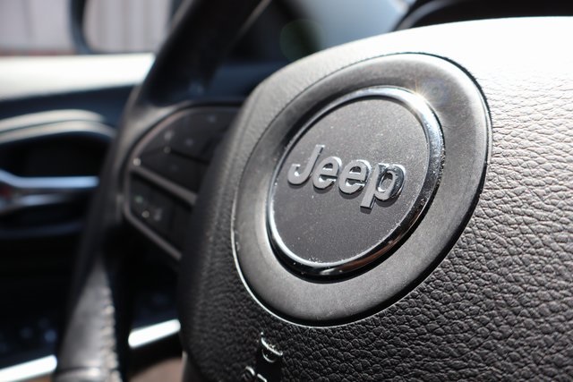 2021 Jeep Cherokee Latitude Lux photo 20