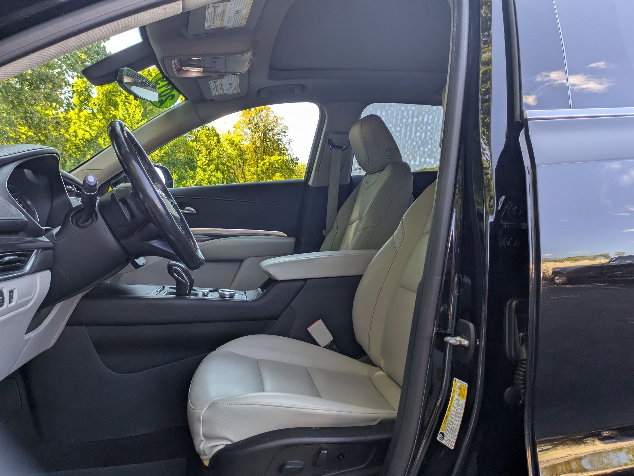 2019 Cadillac XT4 Luxury photo 10