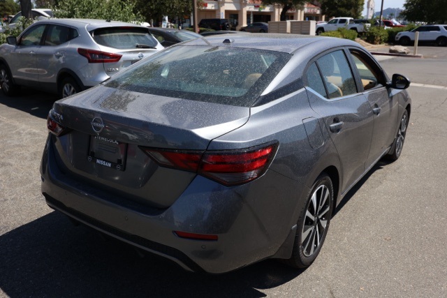 2025 Nissan Sentra SV photo 2