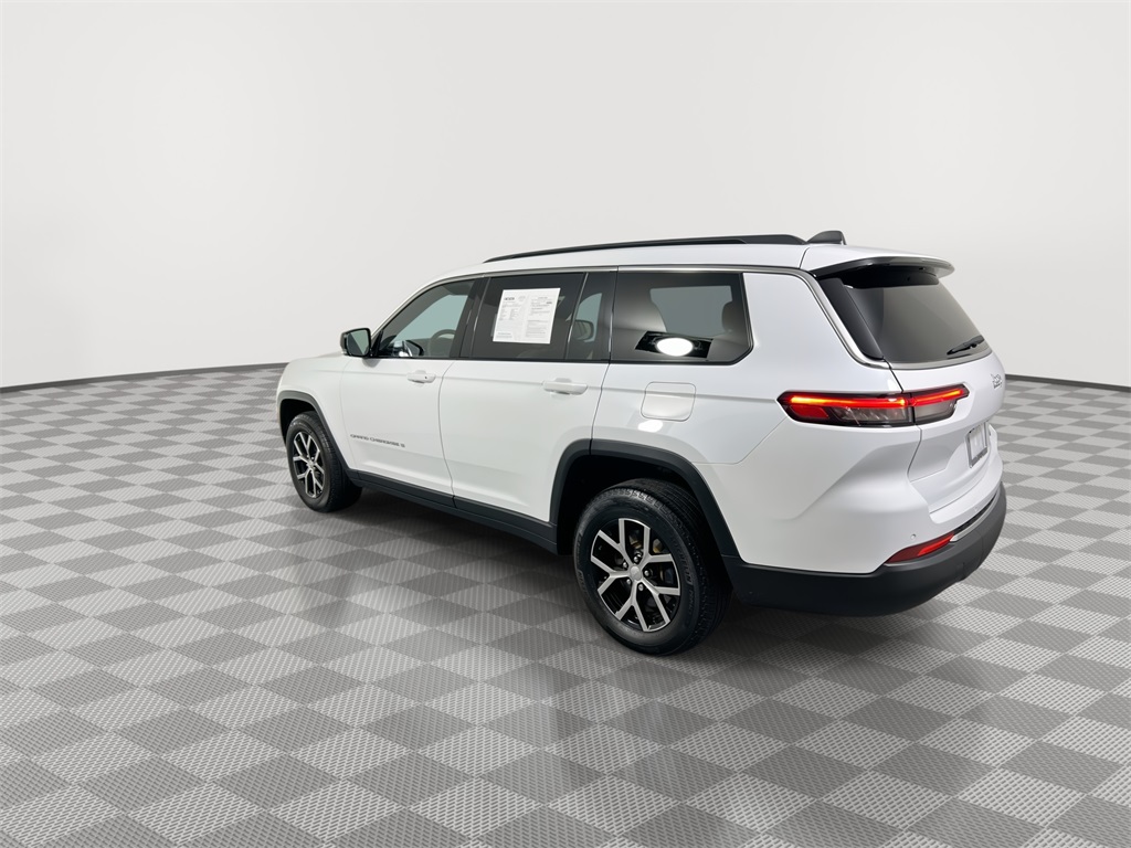 2024 Jeep Grand Cherokee Limited photo 2