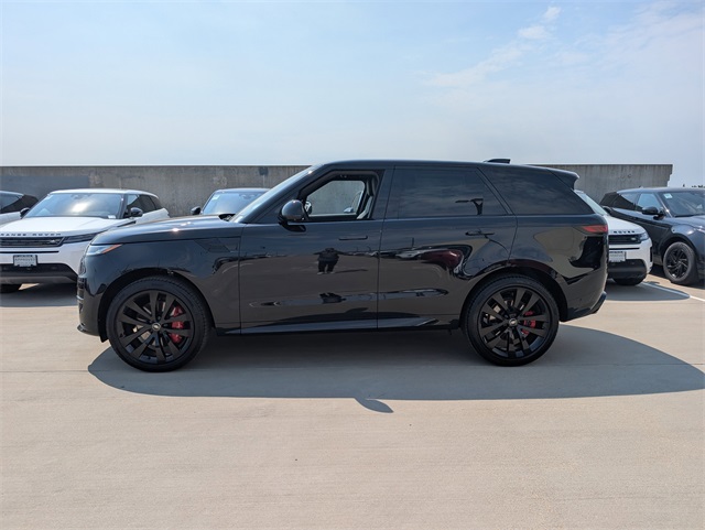 2025 Land Rover Range Rover Sport SE photo 3