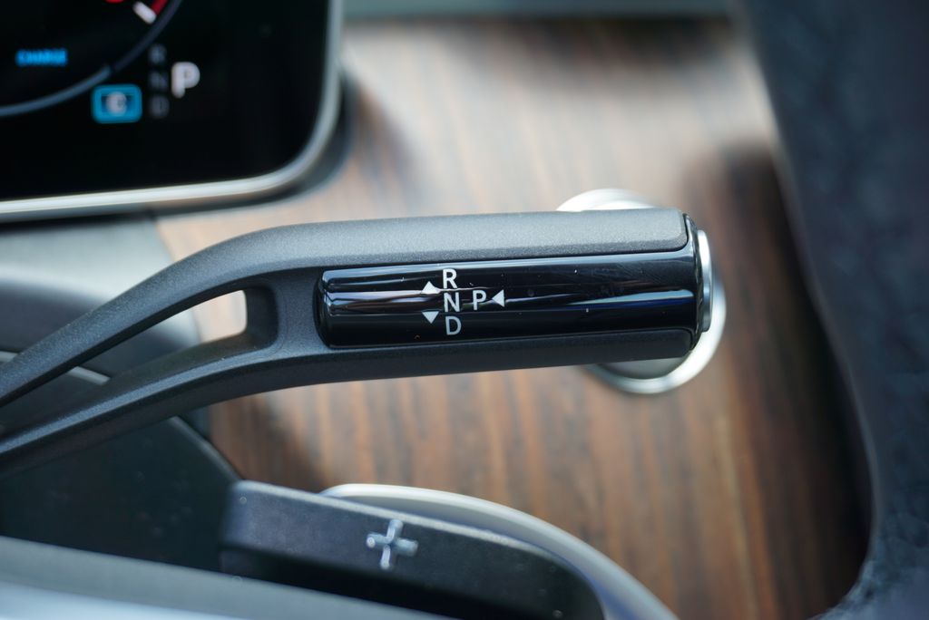 2025 Mercedes Benz C 300 photo 27