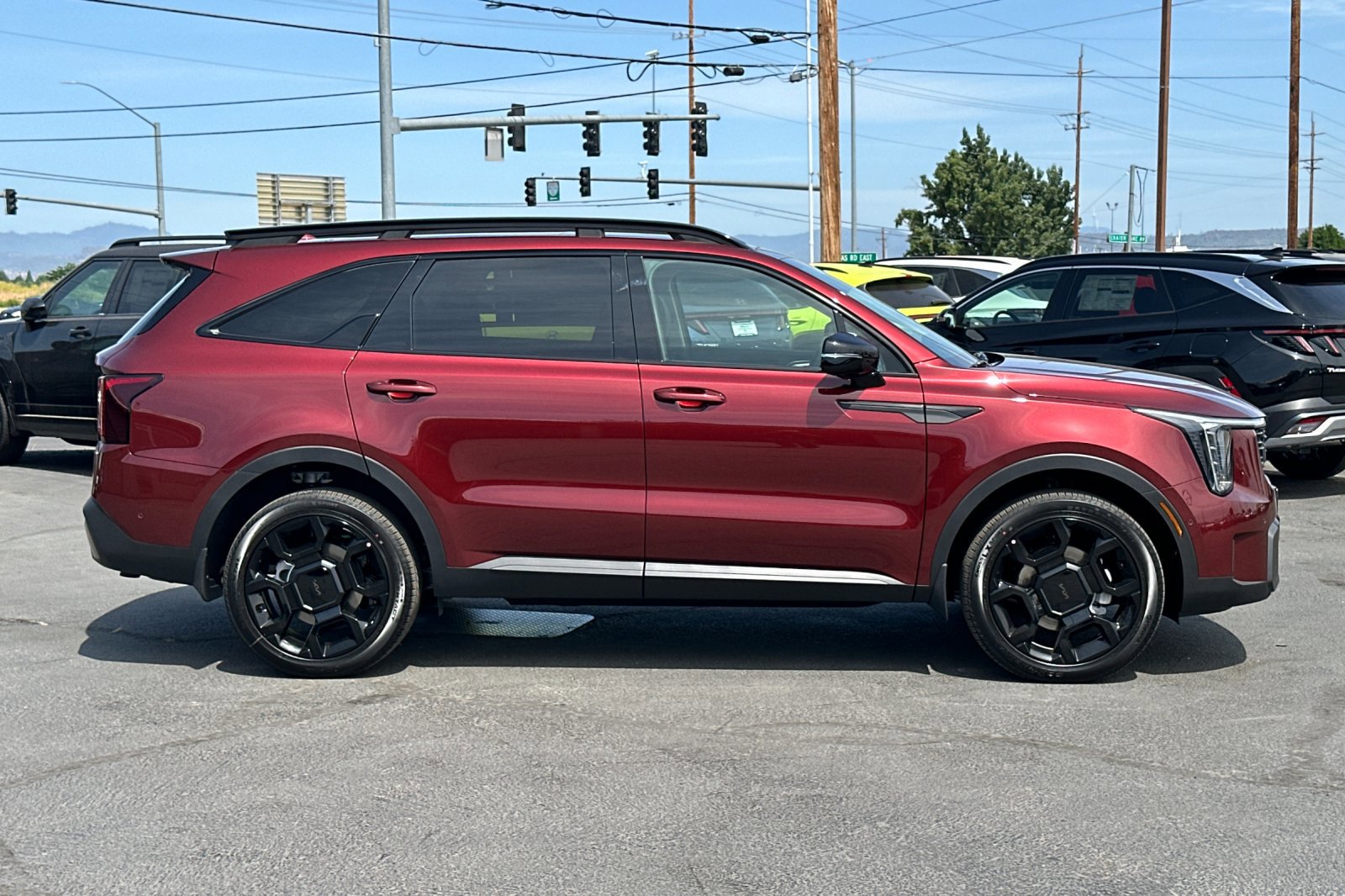 2025 Kia Sorento X-Line SX photo 2