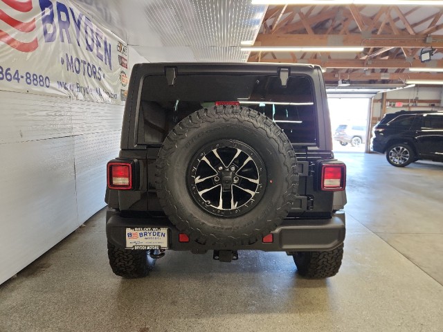 2025 Jeep Wrangler Willys photo 4