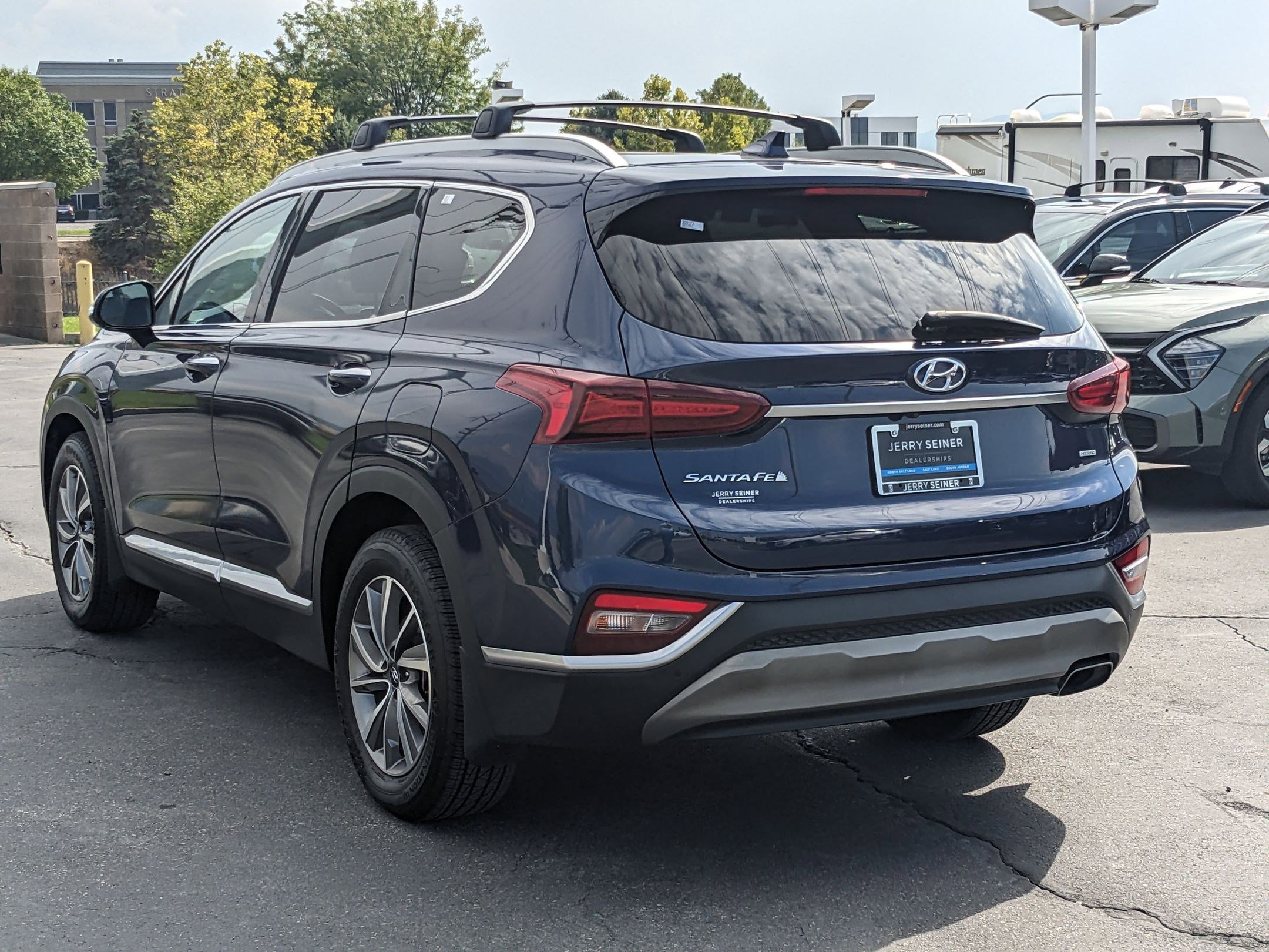 2020 Hyundai Santa Fe SEL photo 2