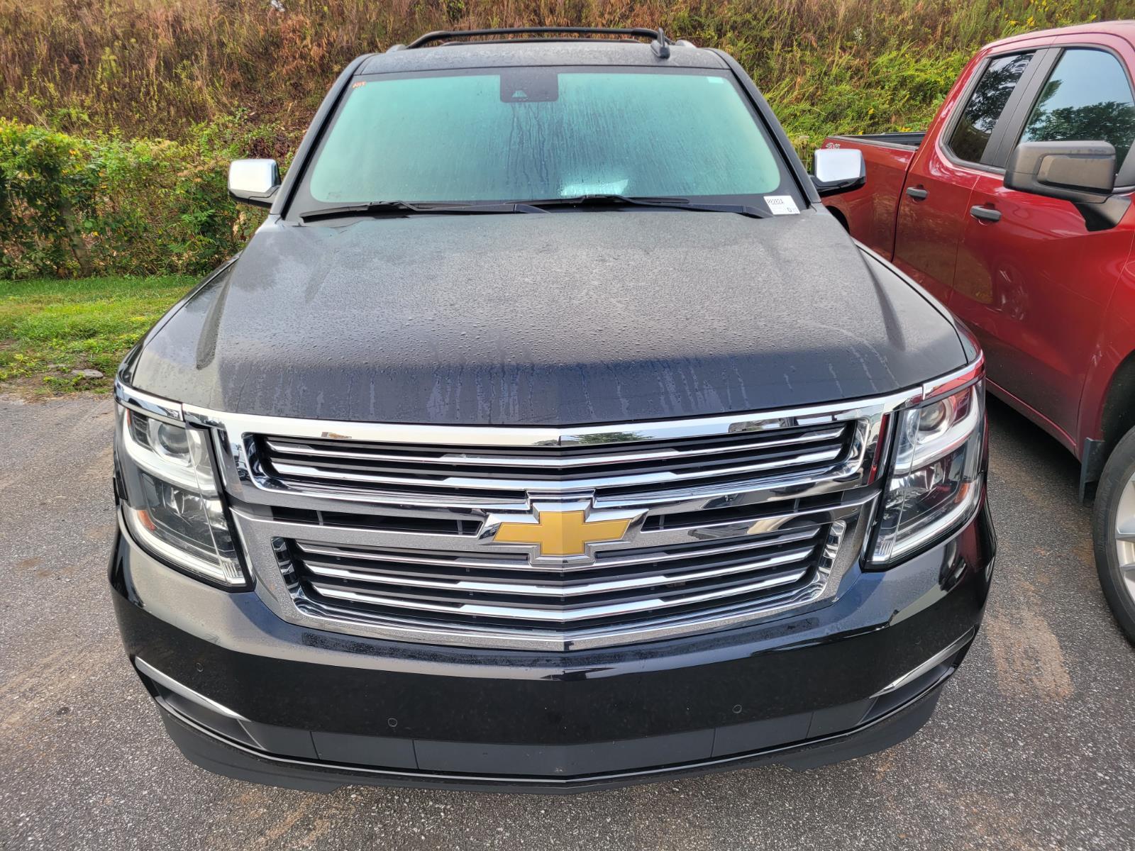 2020 Chevrolet Tahoe Premier photo 2
