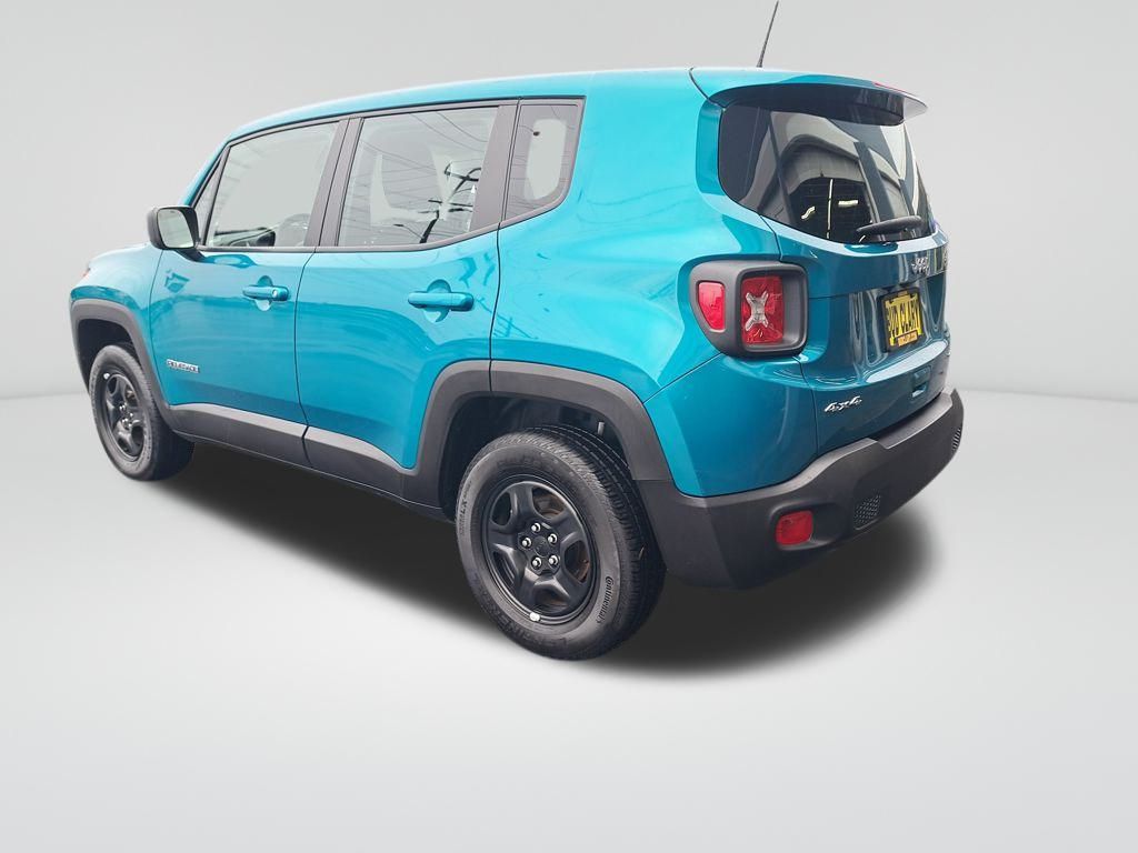 2022 Jeep Renegade Sport photo 3