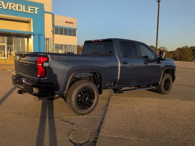 2026 Chevrolet Silverado 2500HD LT photo 3