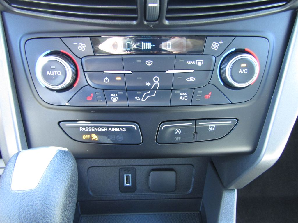 2017 Ford Escape SE photo 23