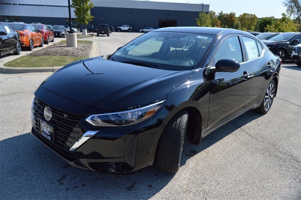 2025 Nissan Sentra SV photo 10