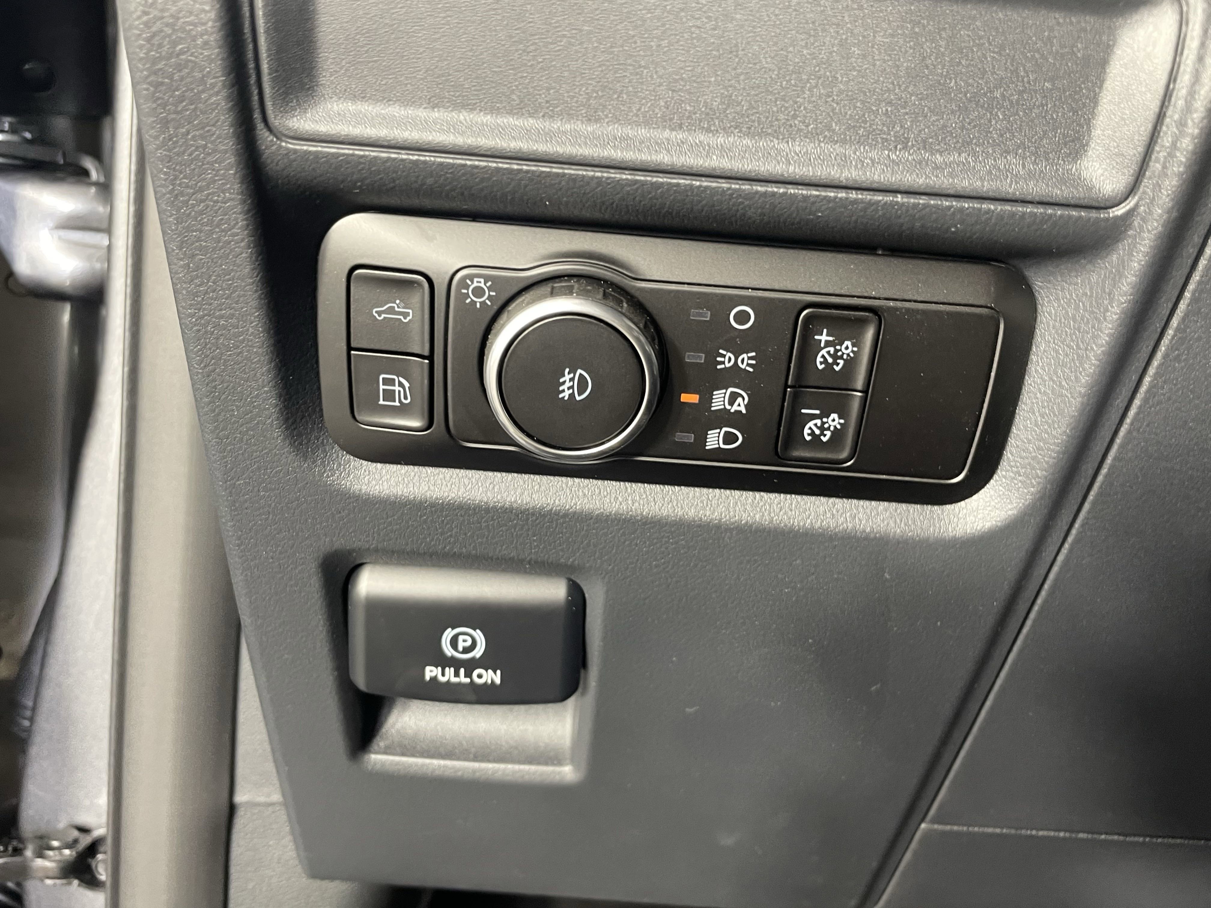2025 Ford F-150 XL photo 13