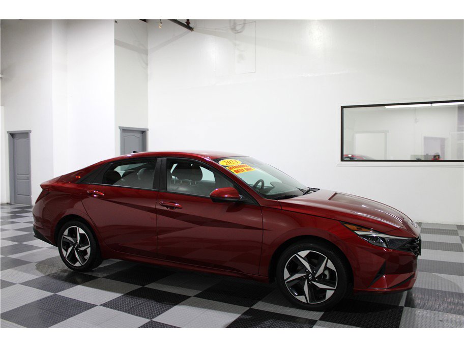 2023 Hyundai Elantra SEL's photo
