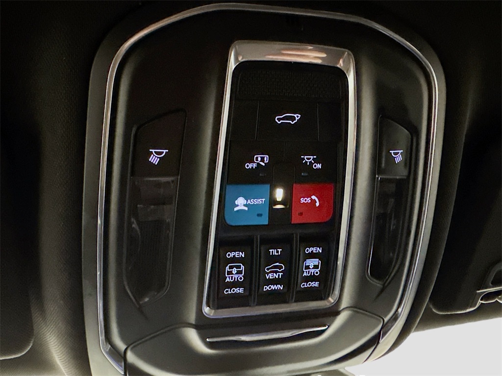 2024 Jeep Cherokee Limited 4xe photo 35