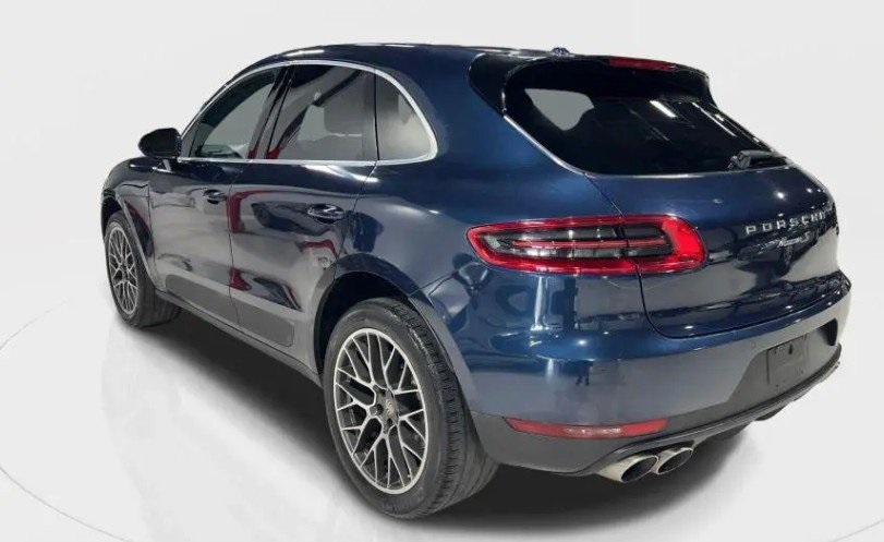 2016 PORSCHE MACAN - Image 11