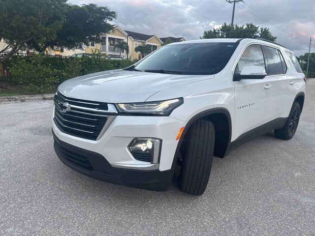 2023 Chevrolet Traverse Leather photo 2