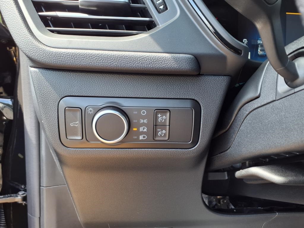 2025 Ford Escape ST-Line photo 13