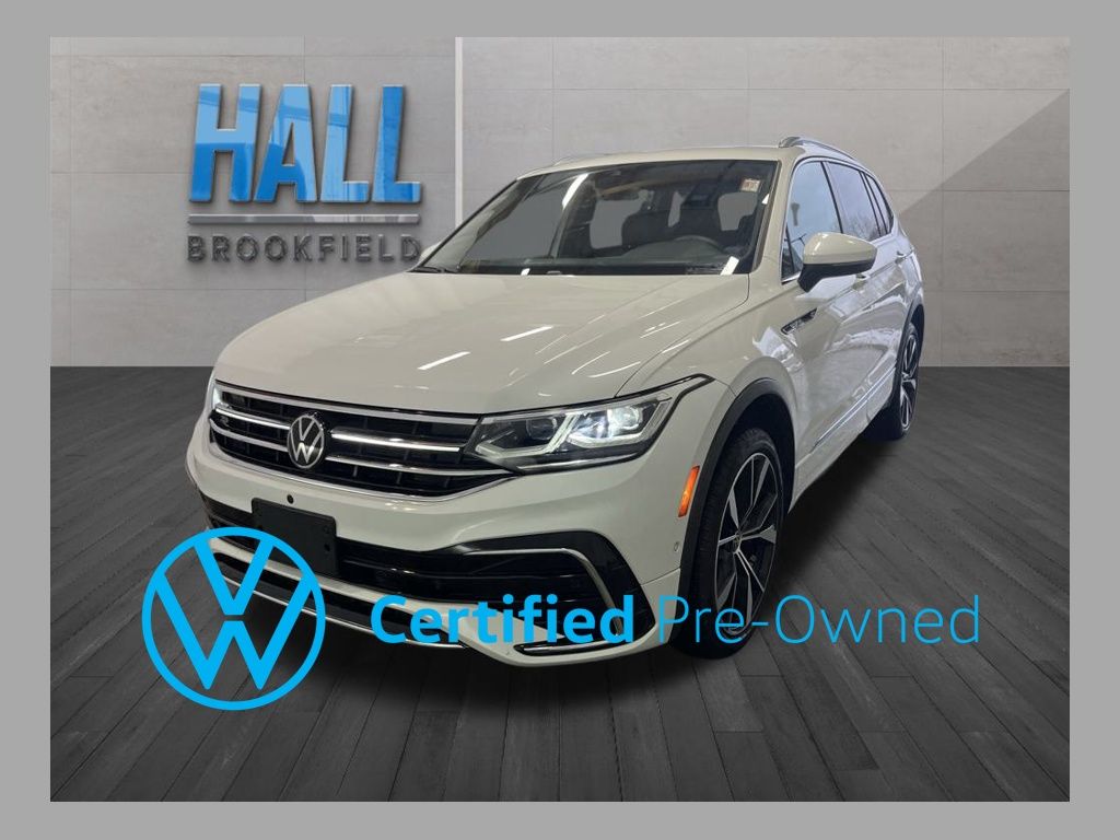 2024 Volkswagen Tiguan SEL R-LINE's photo